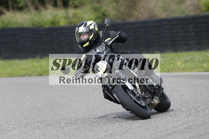 /53 16.09.2025 Track Day Domi Aegerter ADR/Gruppe gelb/117